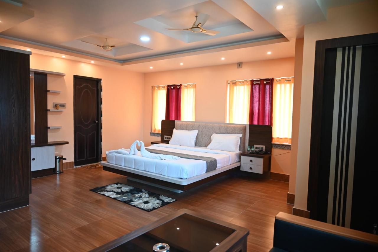 Oyo Hotel Tulusi Inn Bolpur Eksteriør billede