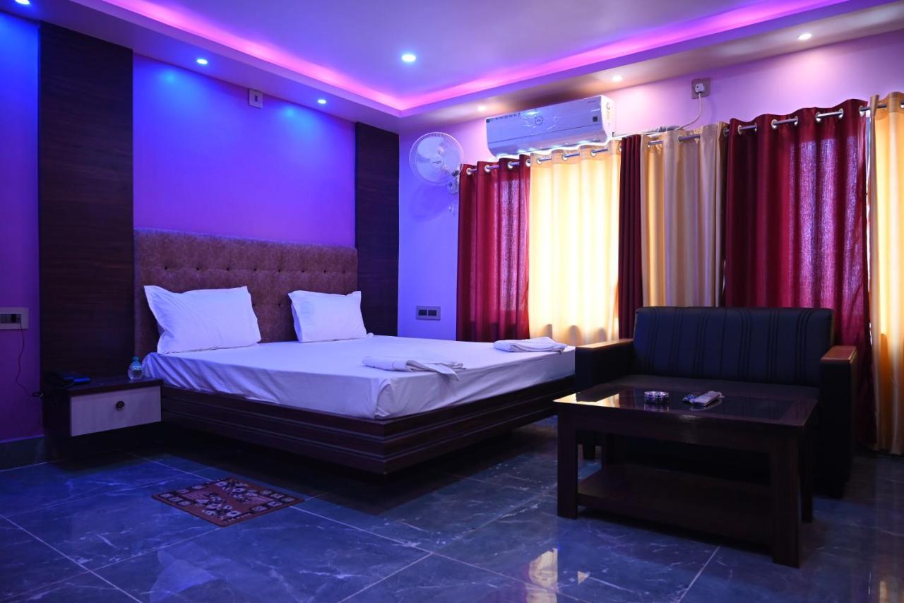 Oyo Hotel Tulusi Inn Bolpur Eksteriør billede